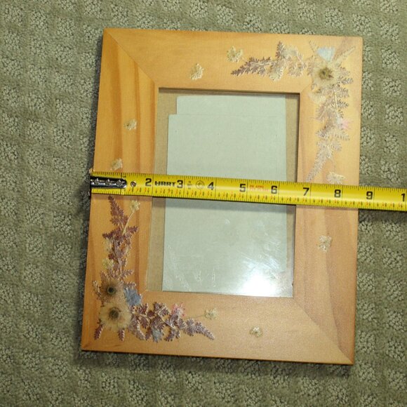 Vintage Wood Picture Frame Dry Flowers Decoupage 10.5” Tall 4.5" x 6.5" Picture - Picture 5 of 5